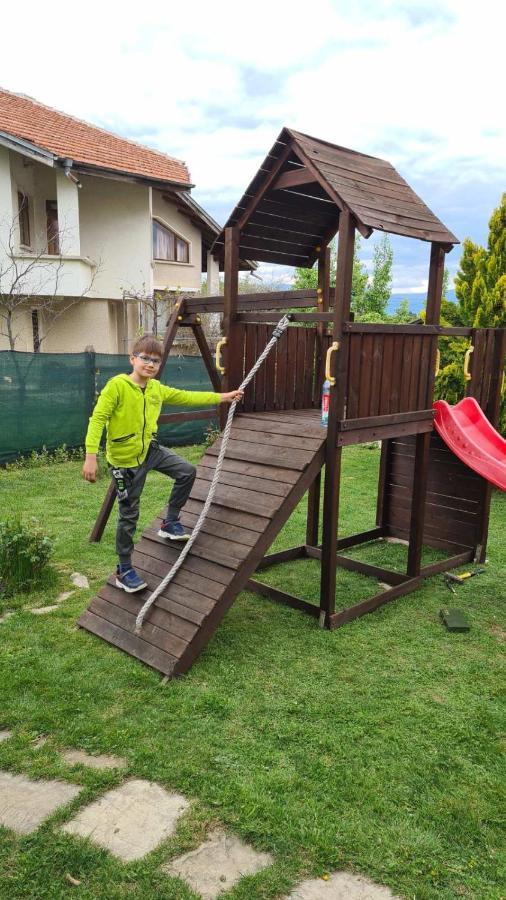 Triglav Edelweiss Guest House Pavel Banya Luaran gambar