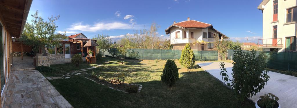Triglav Edelweiss Guest House Pavel Banya Luaran gambar