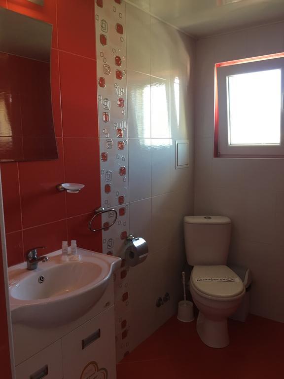 Triglav Edelweiss Guest House Pavel Banya Luaran gambar